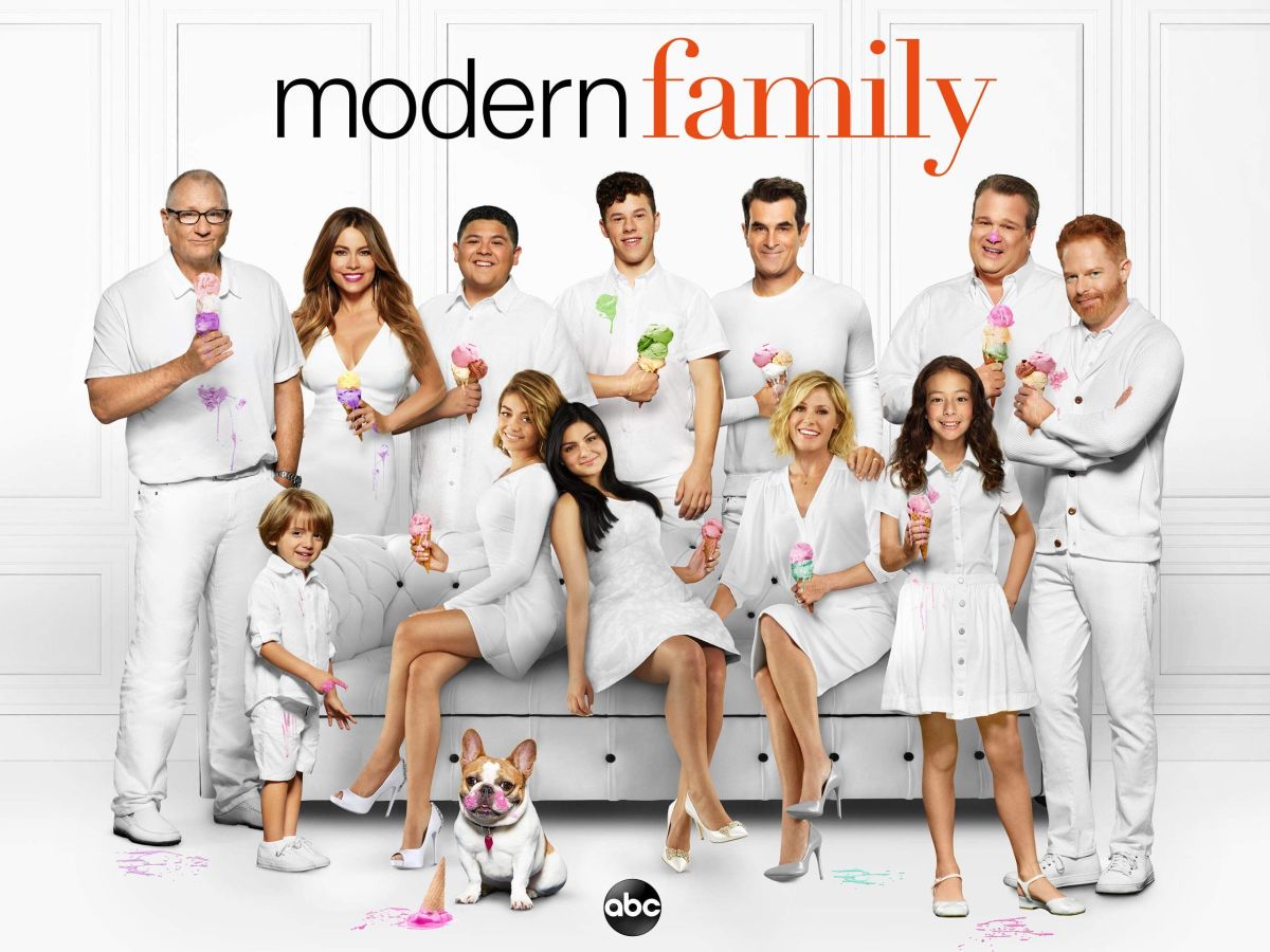 MODERN FAMILY